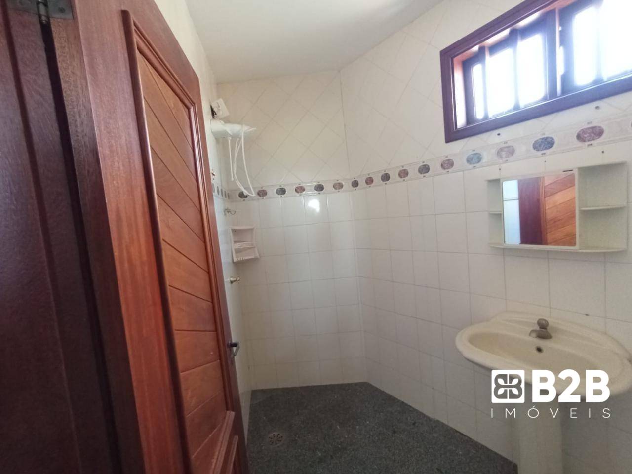Casa à venda com 4 quartos, 189m² - Foto 8