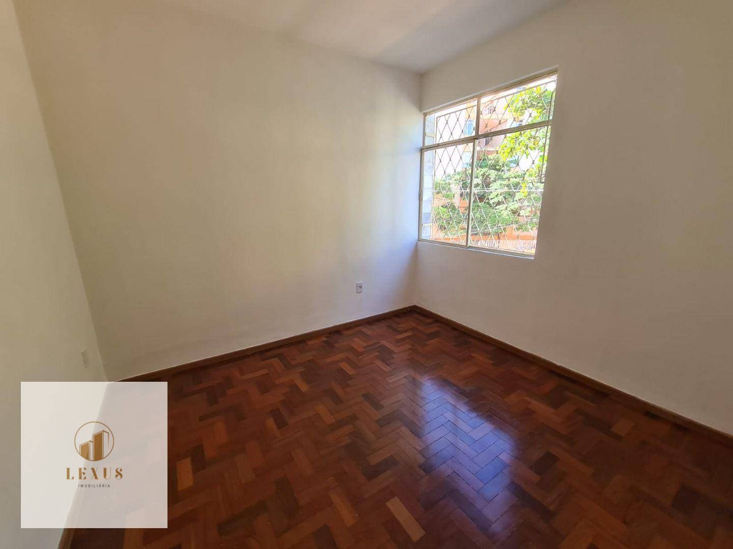 Apartamento à venda com 3 quartos, 88m² - Foto 3