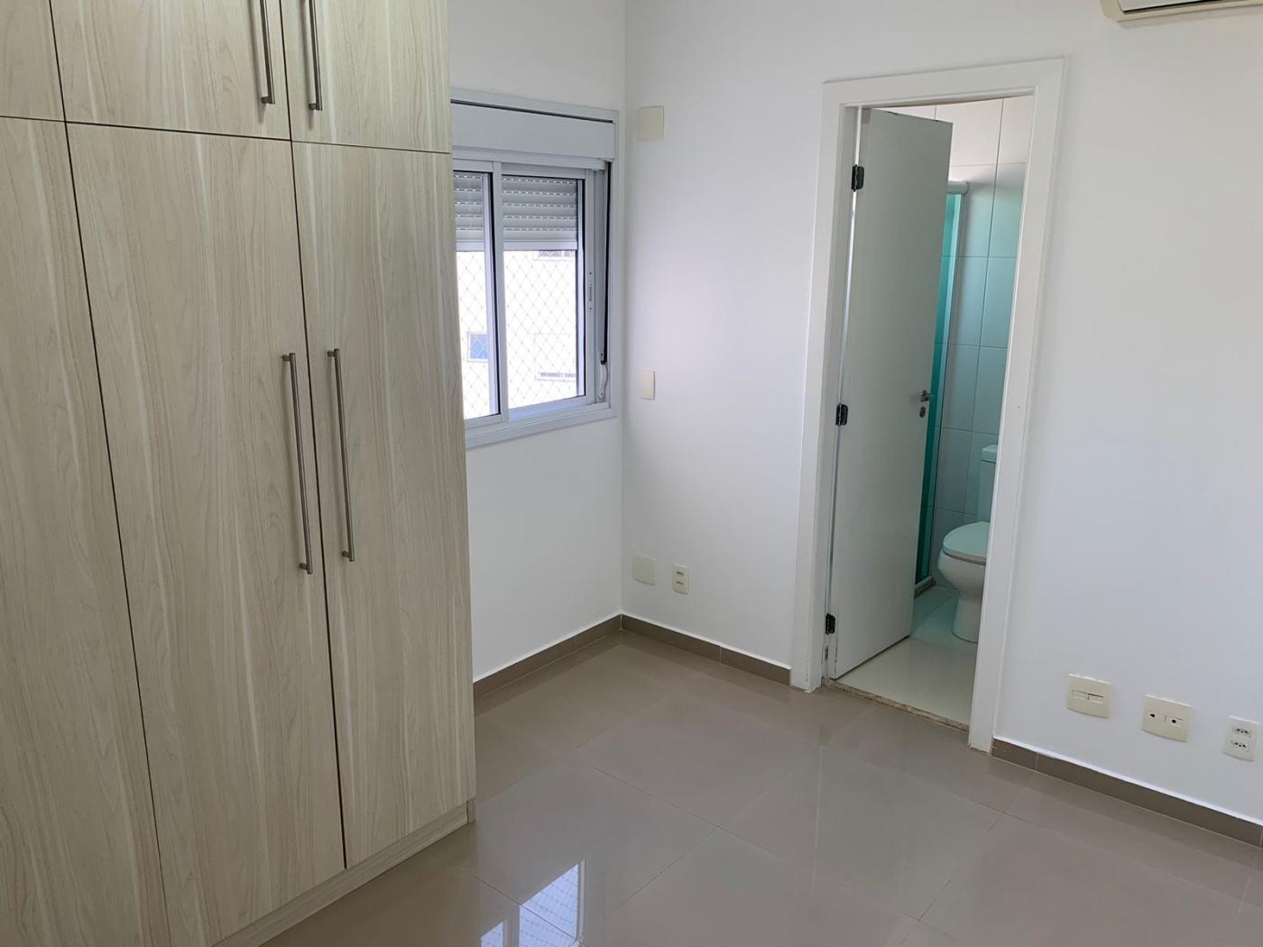 Apartamento para alugar com 4 quartos, 234m² - Foto 15