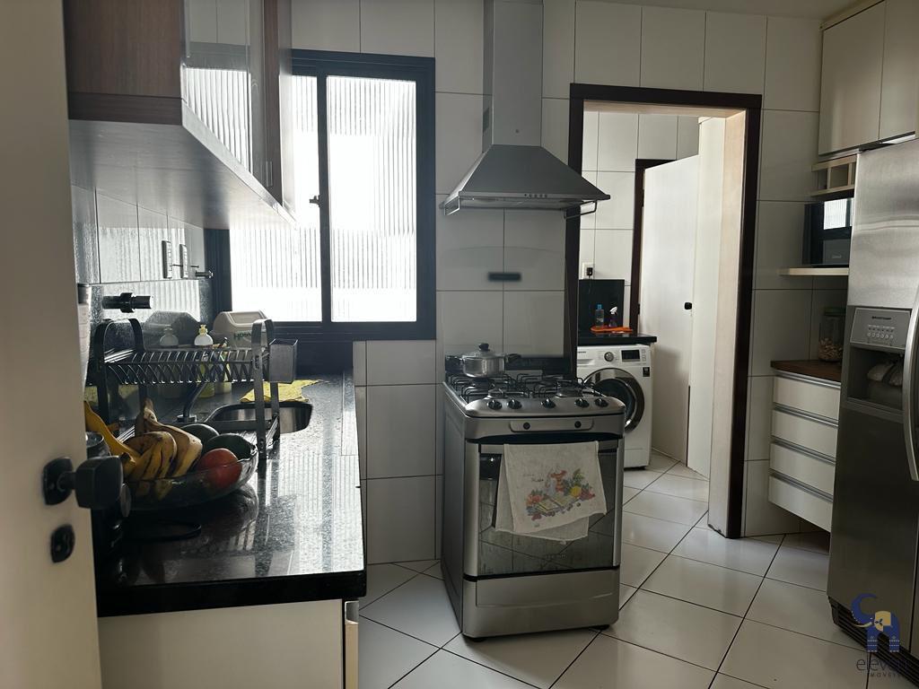 Apartamento à venda com 3 quartos, 120m² - Foto 19