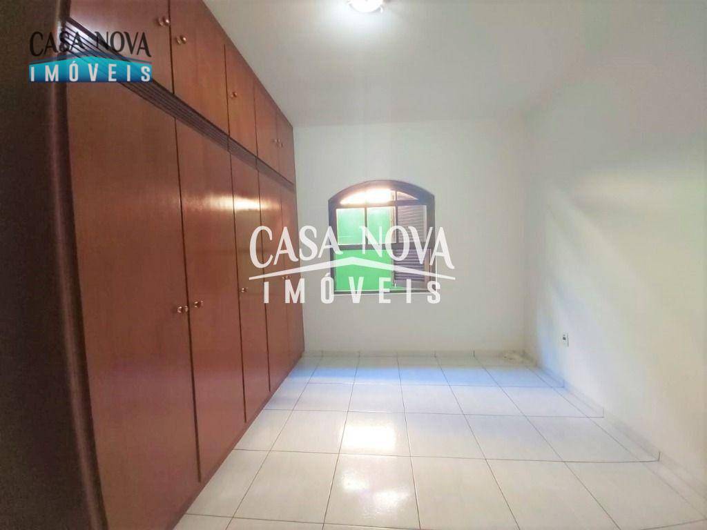 Casa à venda e aluguel com 3 quartos, 267m² - Foto 8