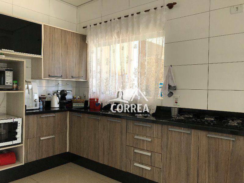 Casa à venda com 4 quartos, 307m² - Foto 13