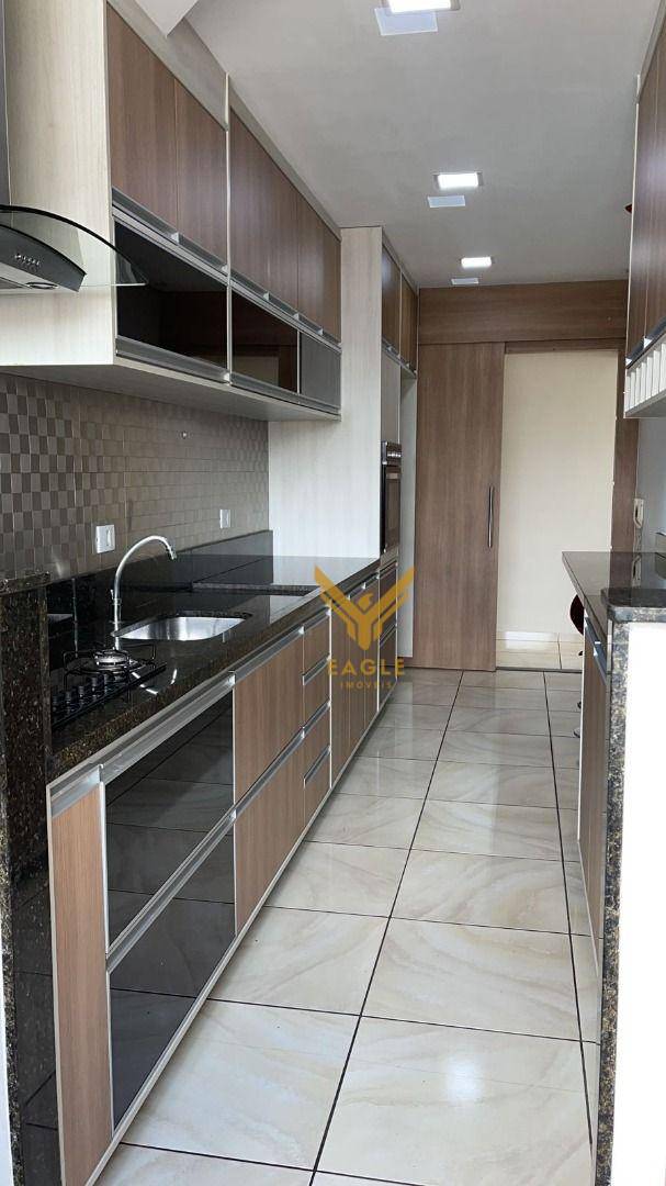 Apartamento à venda com 2 quartos, 78m² - Foto 4