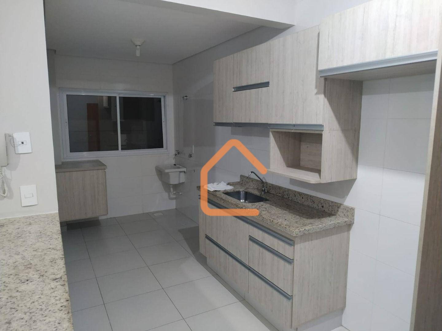 Apartamento à venda com 2 quartos, 78m² - Foto 2