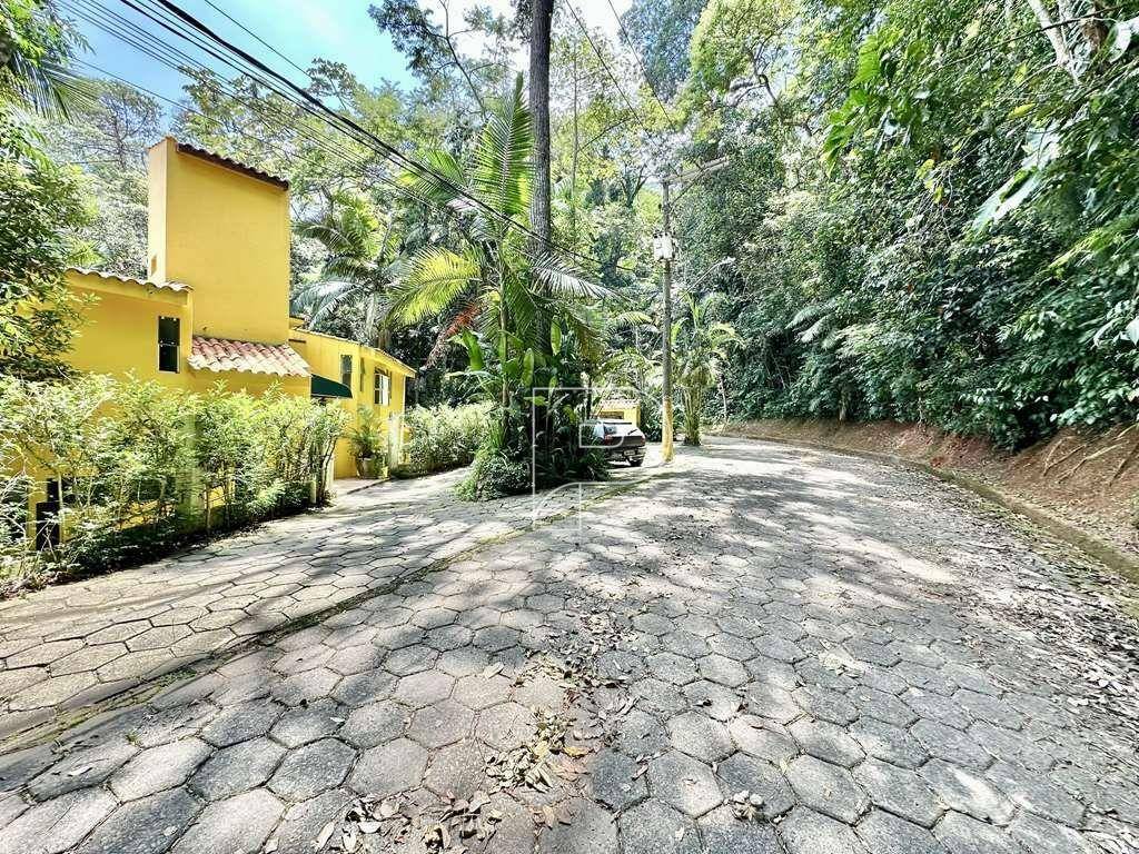 Casa de Condomínio à venda e aluguel com 3 quartos, 485m² - Foto 3