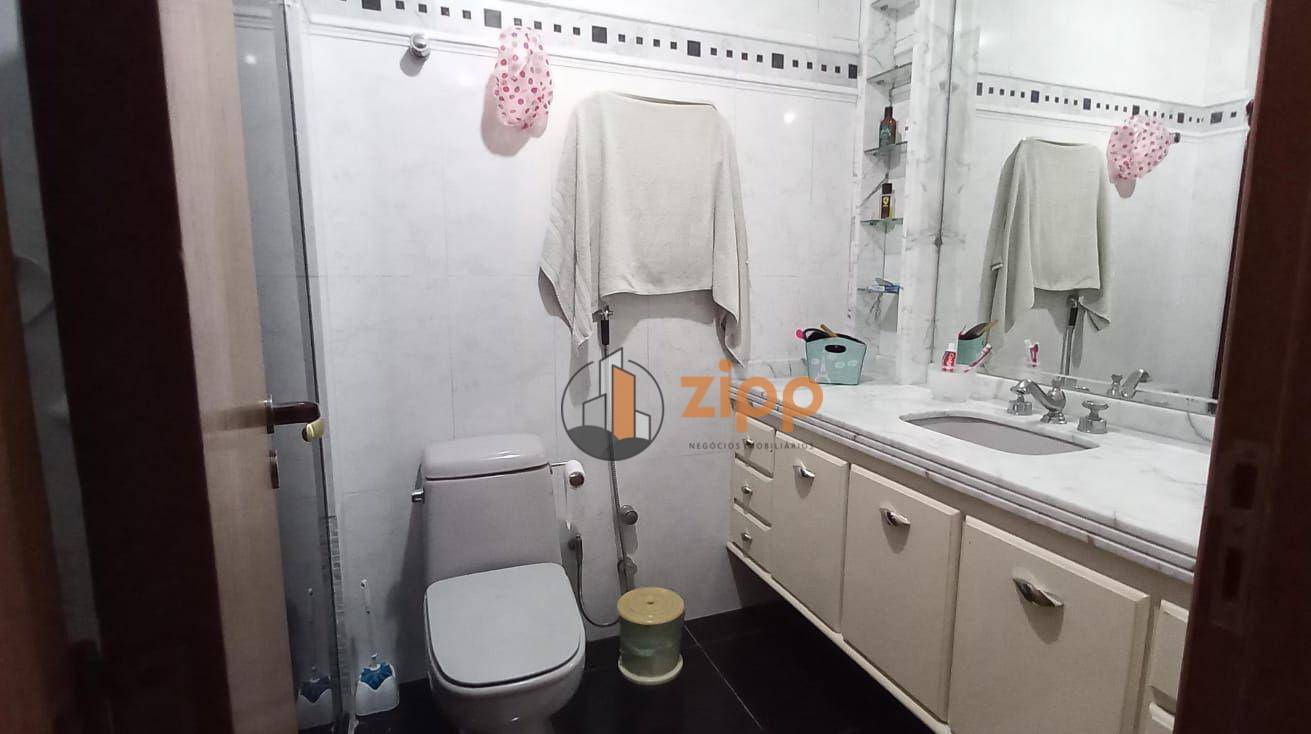 Apartamento à venda com 4 quartos, 140m² - Foto 21