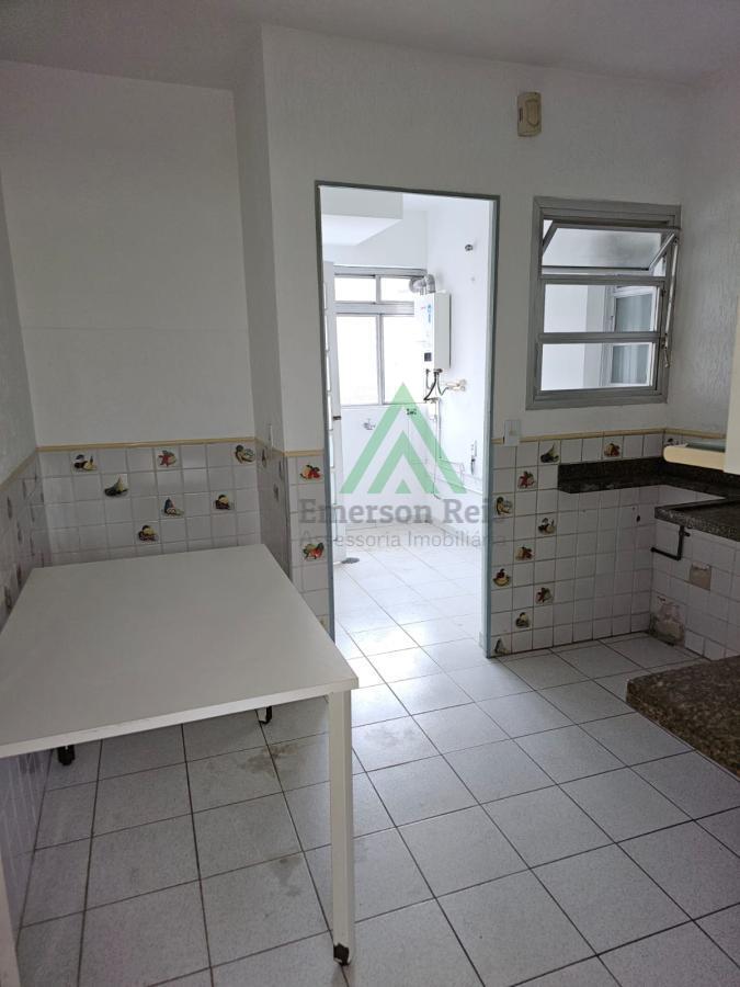 Apartamento à venda com 3 quartos, 81m² - Foto 25