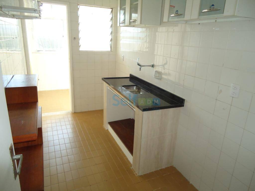 Apartamento para alugar com 2 quartos, 73m² - Foto 9