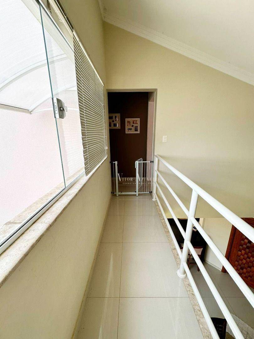 Casa de Condomínio à venda com 4 quartos, 230m² - Foto 26