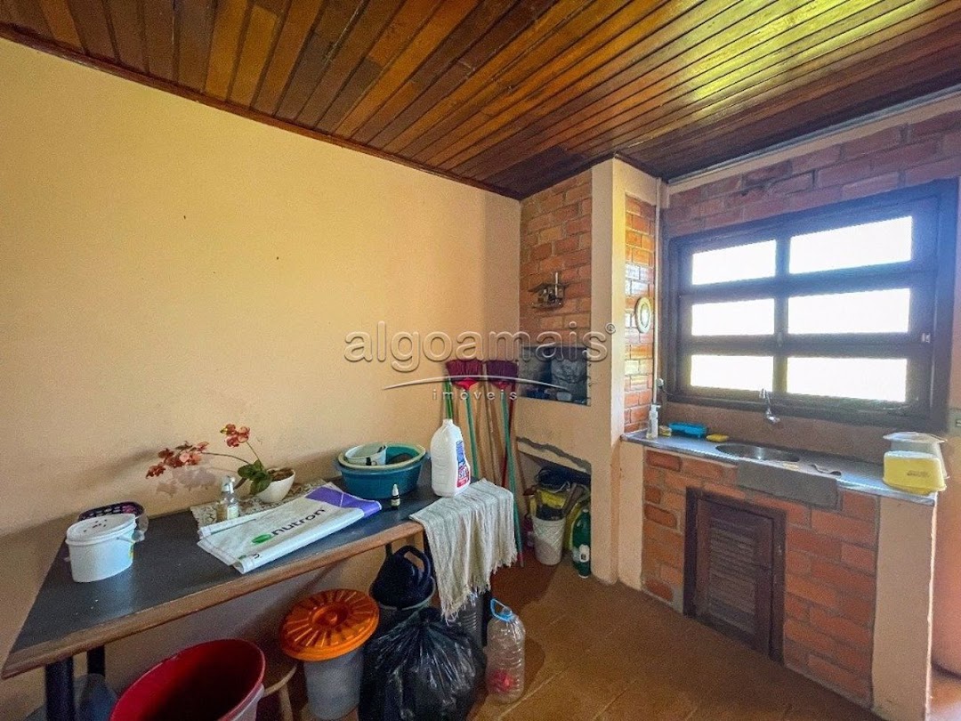 Casa à venda com 2 quartos, 12m² - Foto 10