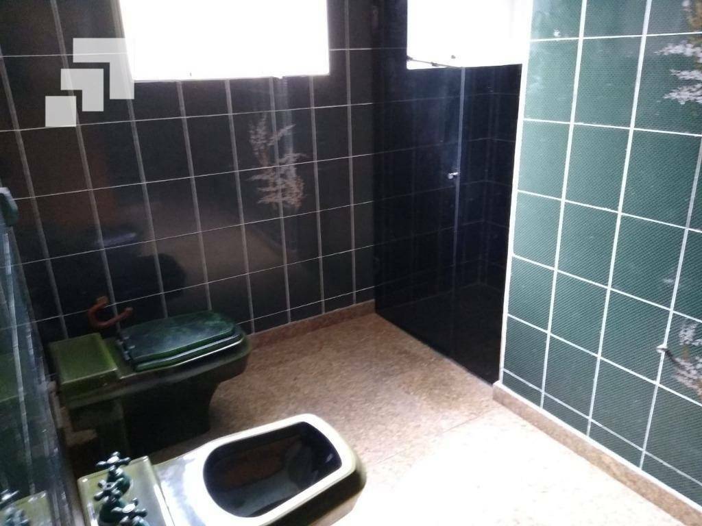 Sobrado à venda e aluguel com 4 quartos, 440m² - Foto 32