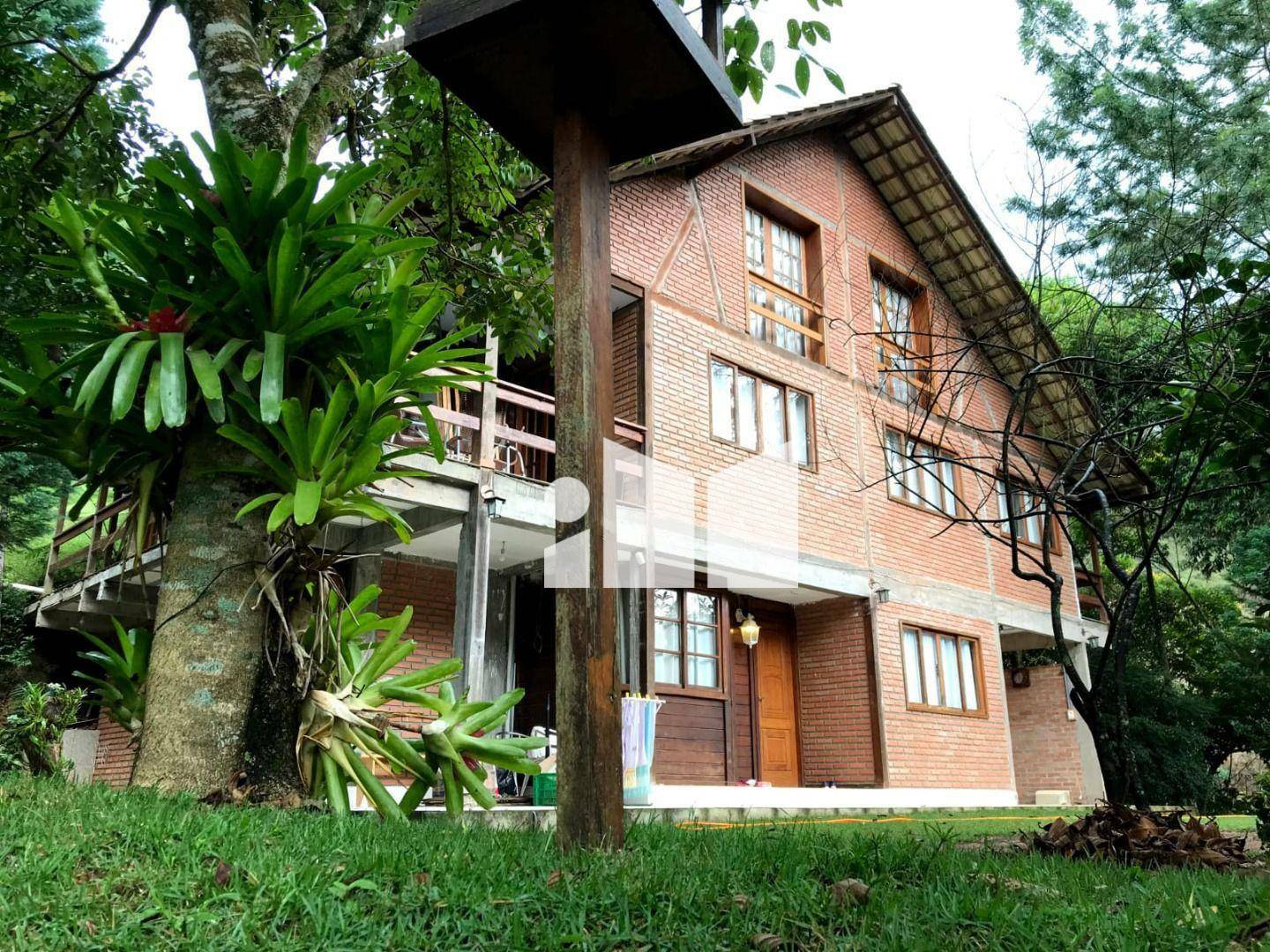 Sítio à venda com 9 quartos, 420m² - Foto 1