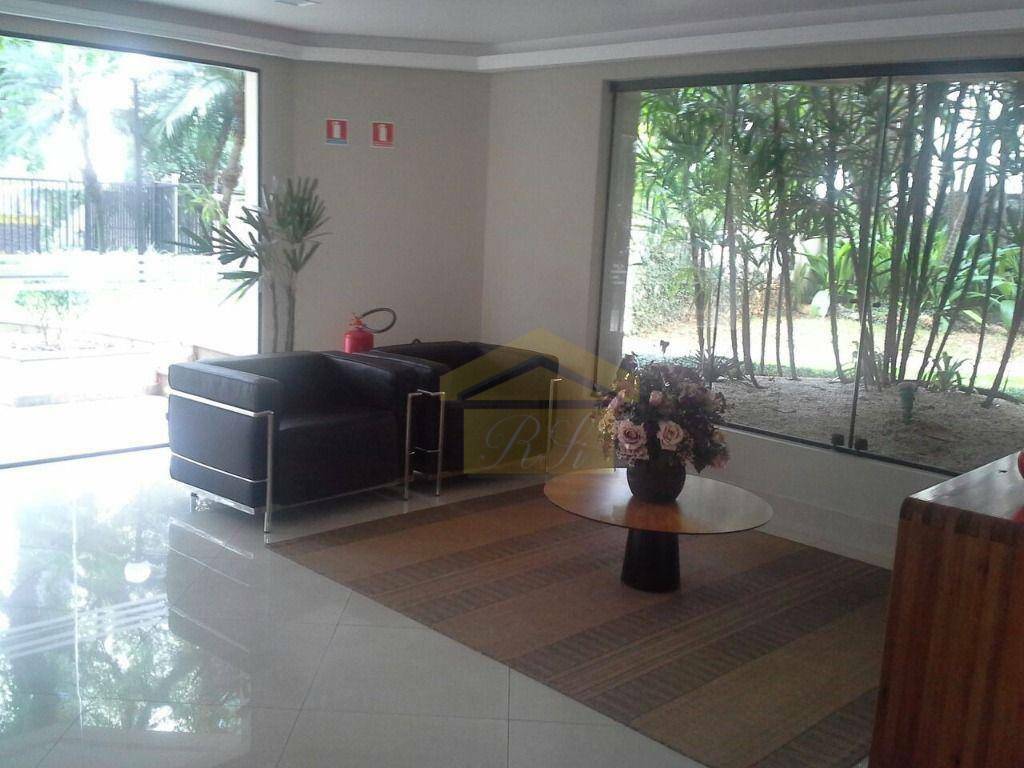 Apartamento à venda com 3 quartos, 150m² - Foto 8