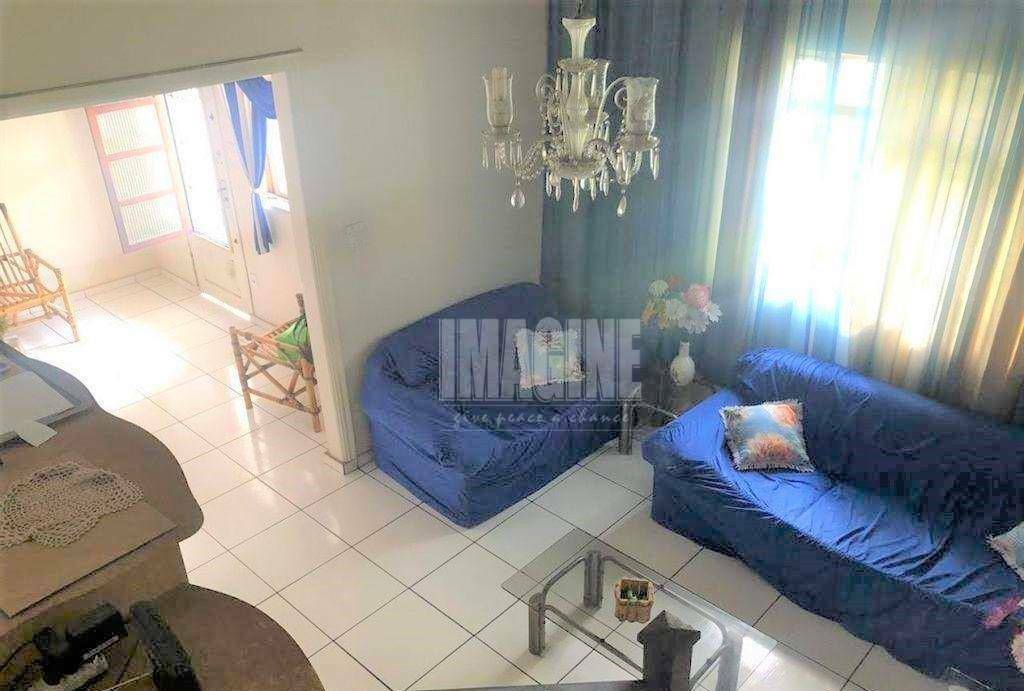 Sobrado à venda com 4 quartos, 275m² - Foto 1