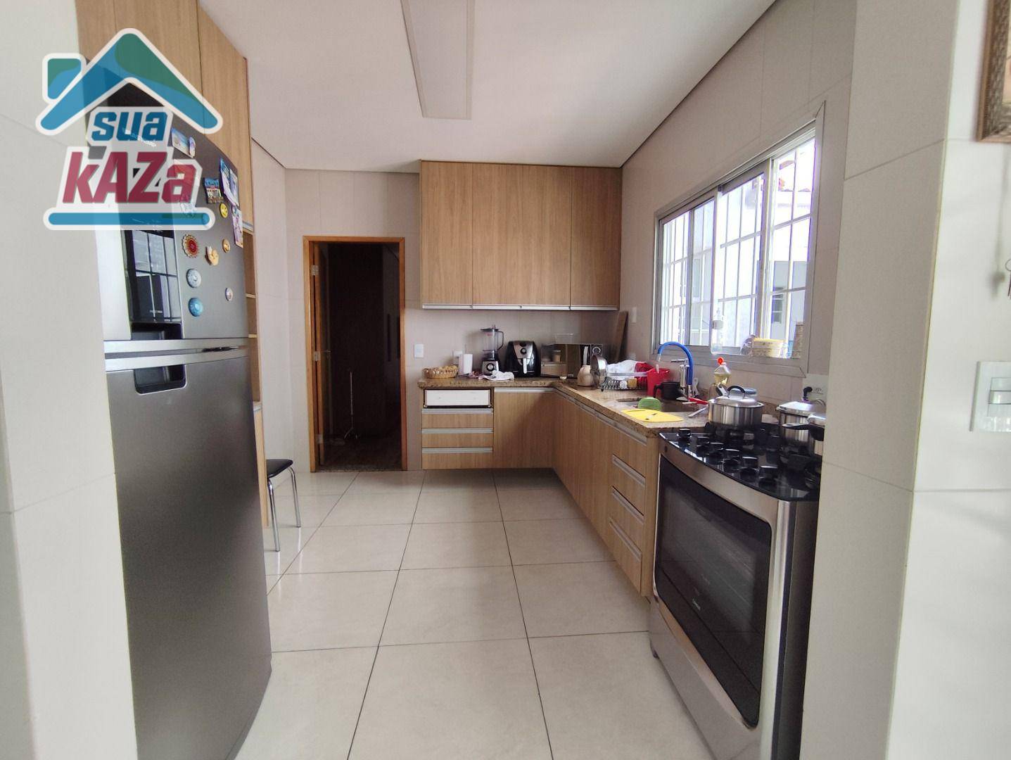 Casa à venda com 3 quartos, 160m² - Foto 8