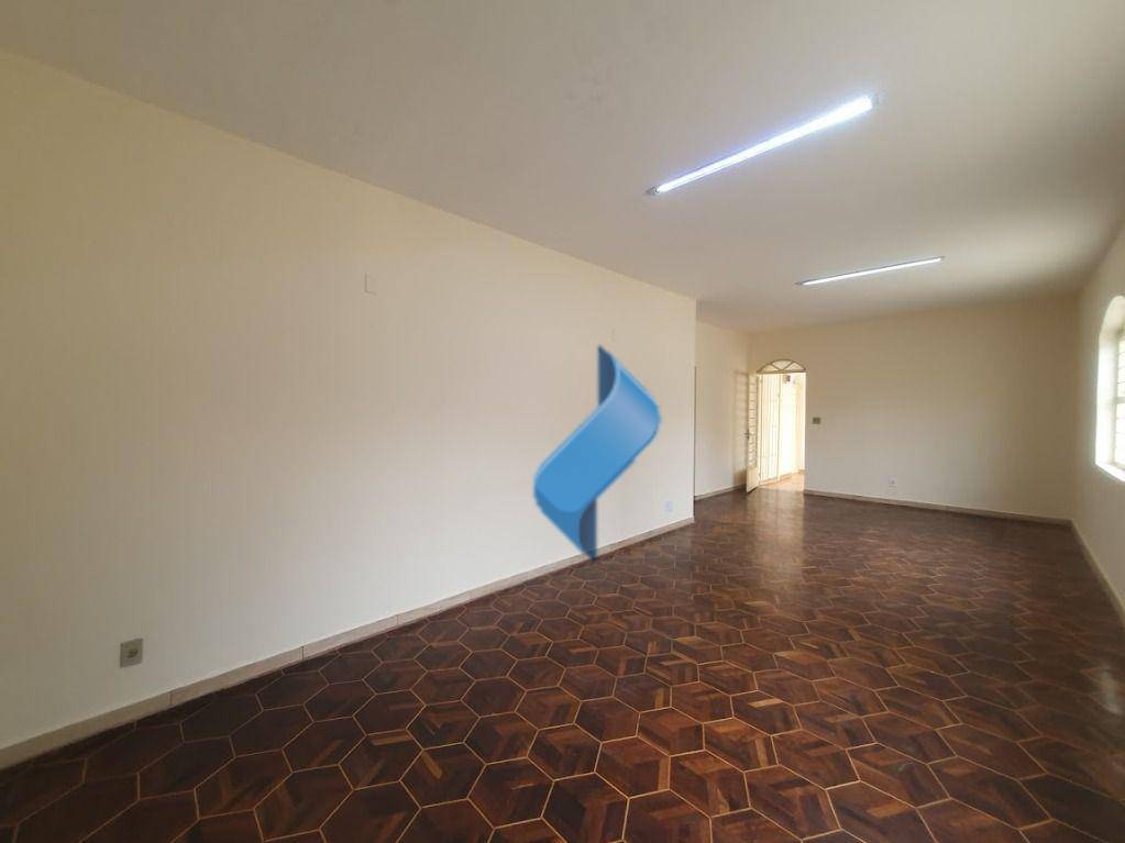 Casa à venda com 3 quartos, 137m² - Foto 8