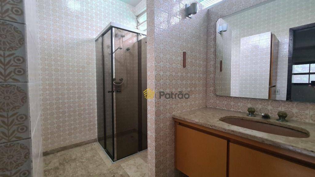 Sobrado à venda com 4 quartos, 332m² - Foto 35