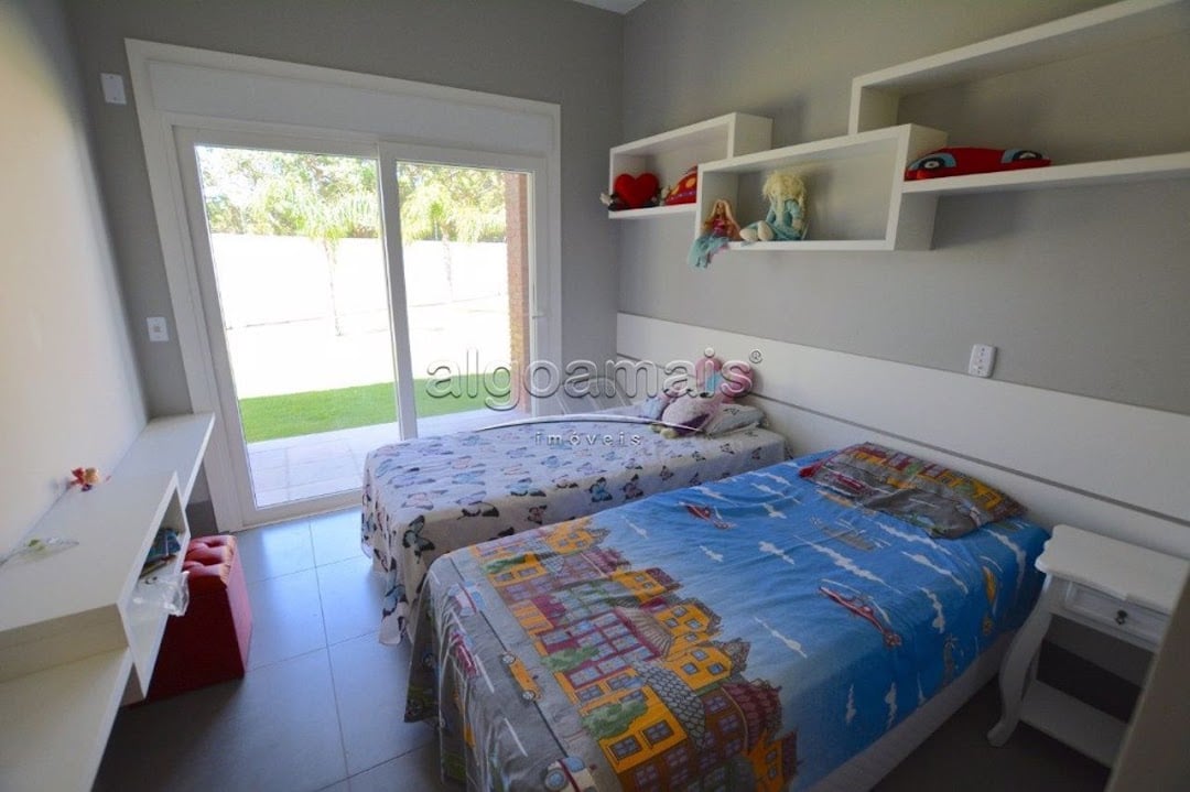 Casa de Condomínio à venda com 4 quartos, 230m² - Foto 16