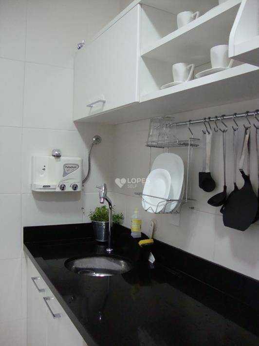 Apartamento à venda com 2 quartos, 65m² - Foto 19