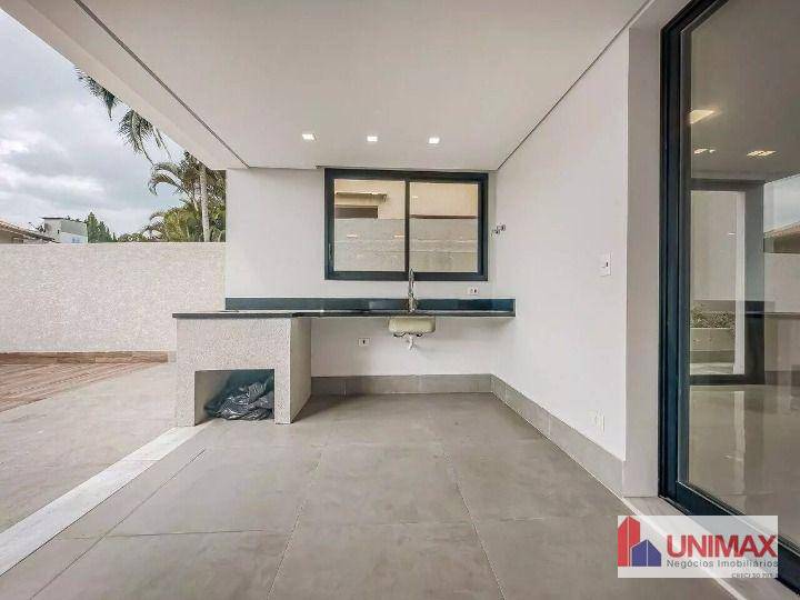 Casa de Condomínio à venda com 3 quartos, 300m² - Foto 4