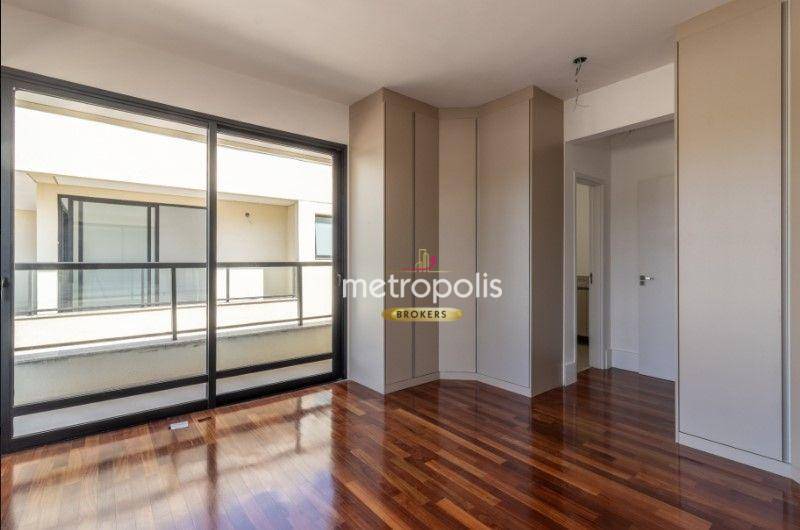 Sobrado à venda com 4 quartos, 214m² - Foto 4