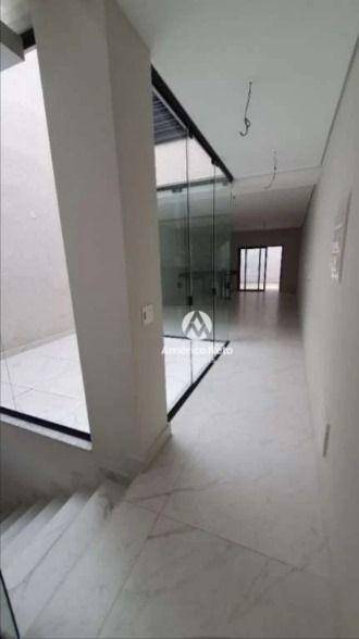 Sobrado à venda com 3 quartos, 220m² - Foto 2