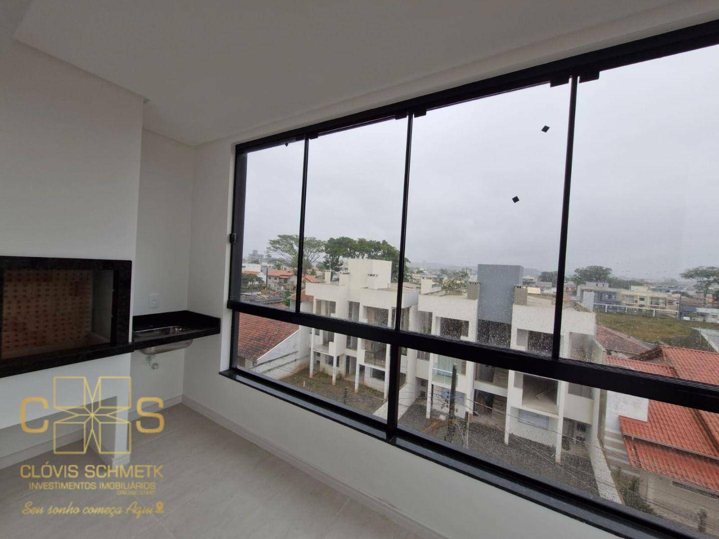 Apartamento à venda com 3 quartos, 76m² - Foto 1