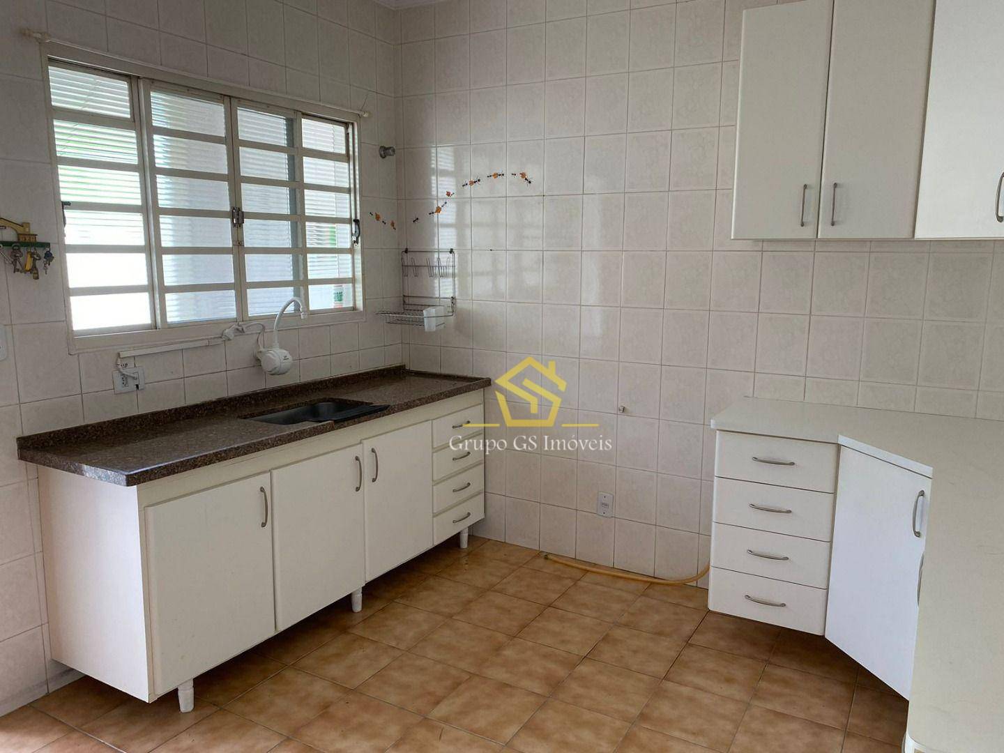 Casa de Condomínio para alugar com 2 quartos, 250m² - Foto 17