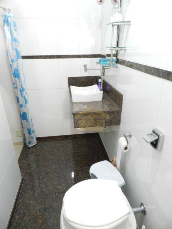 Sobrado à venda com 3 quartos, 180m² - Foto 17