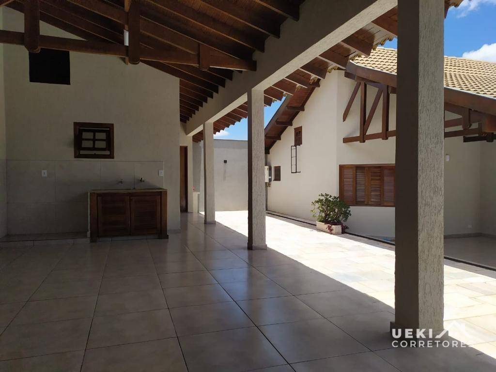 Casa à venda e aluguel com 5 quartos, 220m² - Foto 17