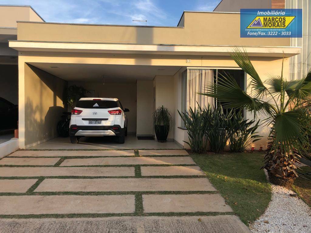 Casa de Condomínio à venda com 3 quartos, 140m² - Foto 1