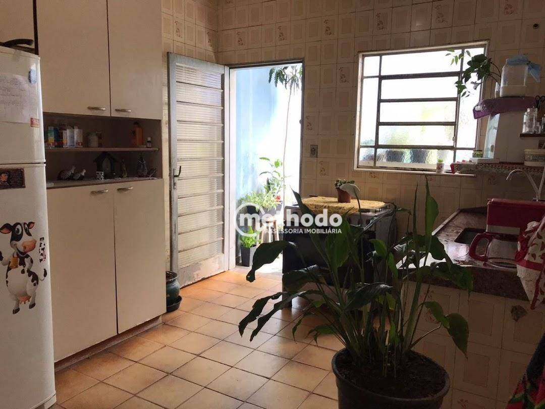 Casa à venda com 3 quartos, 162m² - Foto 12