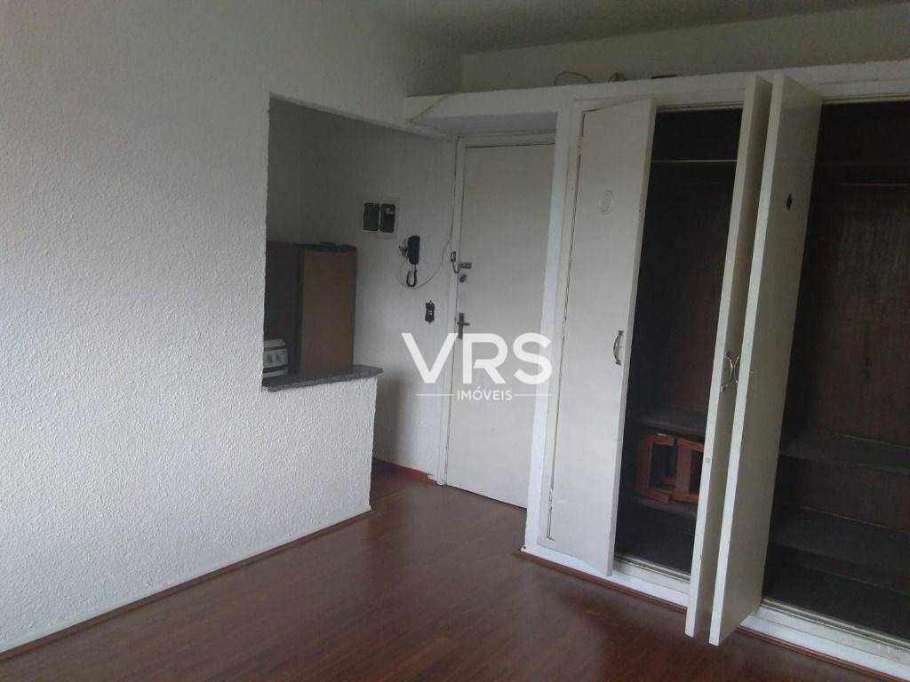 Apartamento à venda com 1 quarto, 15m² - Foto 2