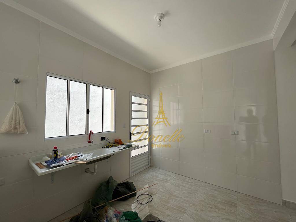 Casa à venda com 2 quartos, 65m² - Foto 17