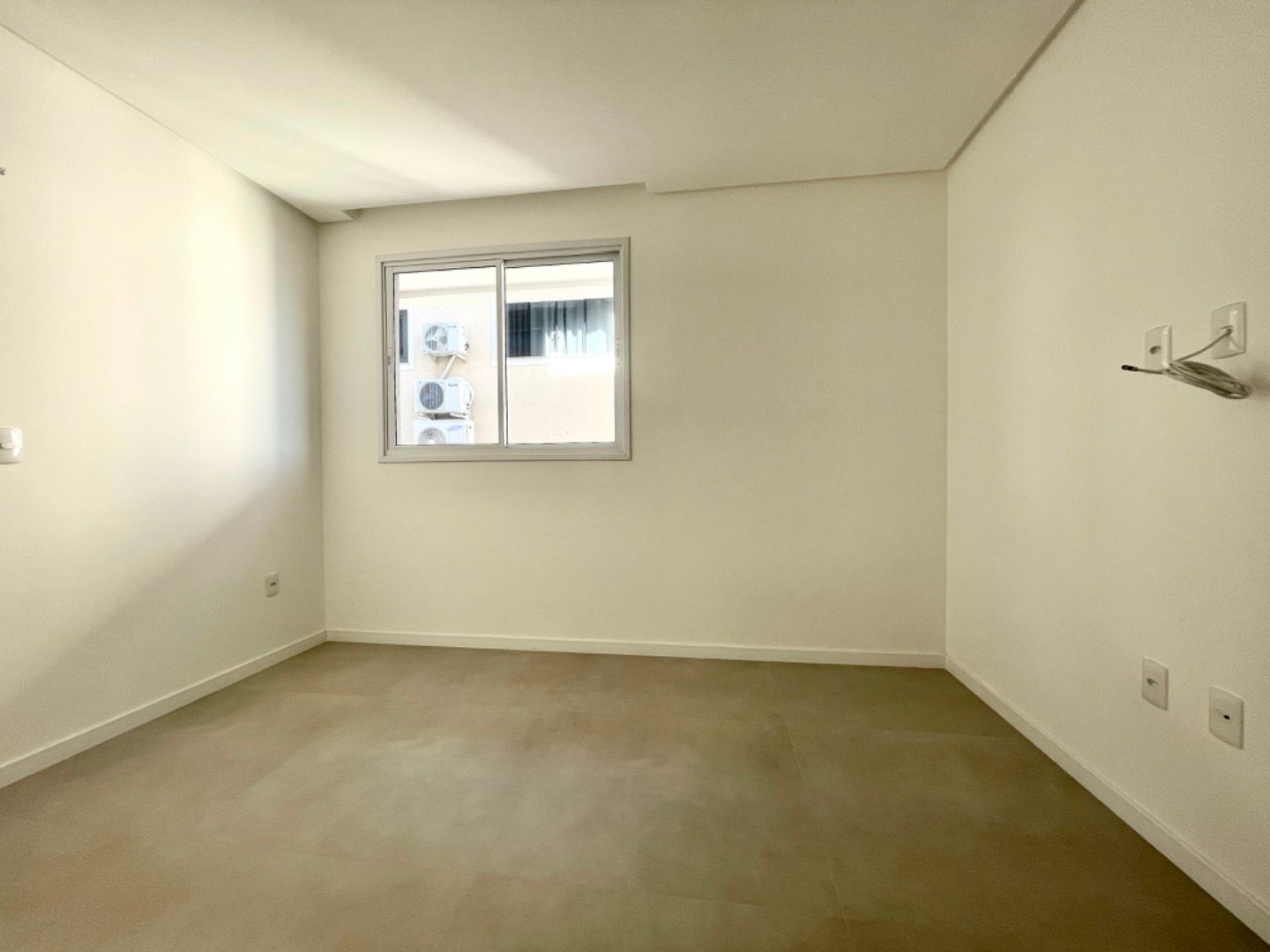 Apartamento à venda com 2 quartos, 70m² - Foto 15