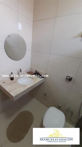 Sobrado à venda com 2 quartos, 193m² - Foto 25