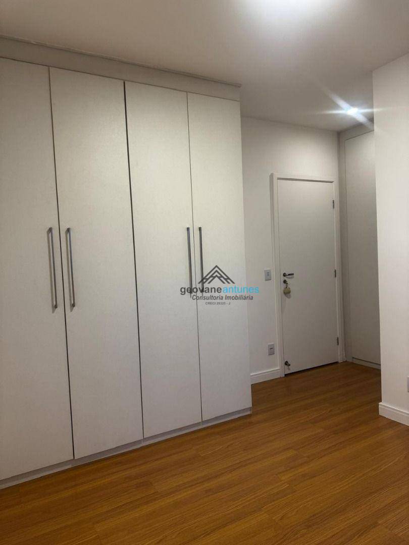 Apartamento para alugar com 3 quartos, 234m² - Foto 20