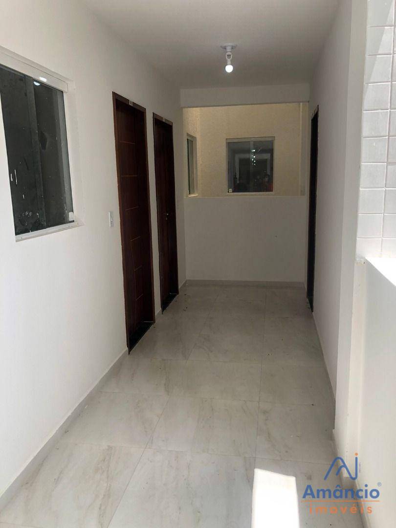 Apartamento à venda com 3 quartos, 64m² - Foto 4