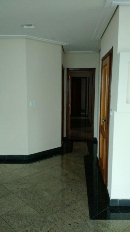 Apartamento à venda com 3 quartos, 130m² - Foto 21