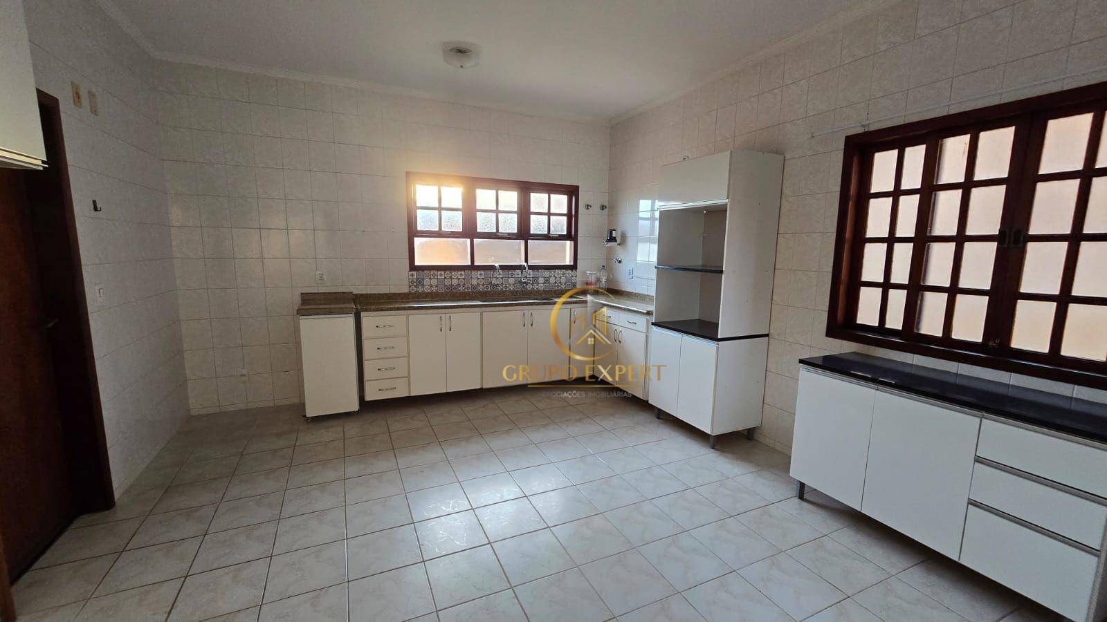 Sobrado para alugar com 4 quartos, 180m² - Foto 21