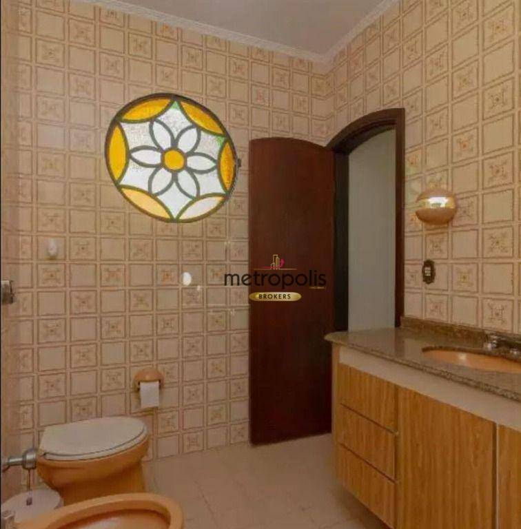 Sobrado à venda e aluguel com 5 quartos, 300m² - Foto 14