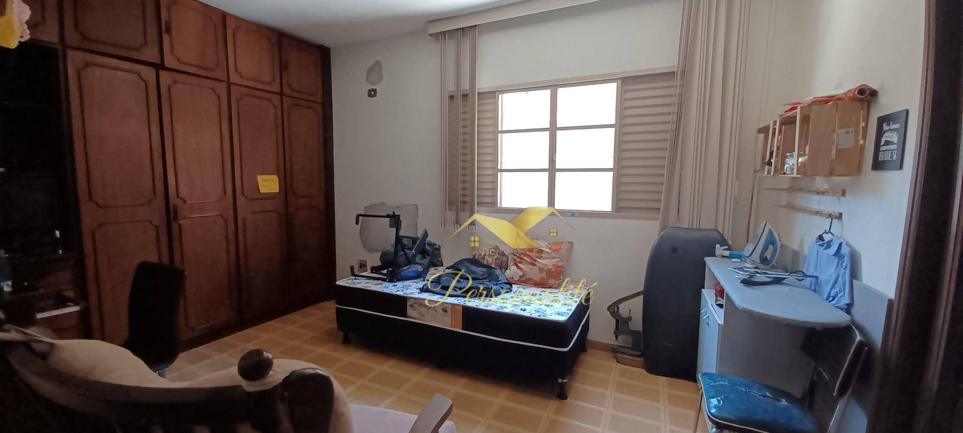 Casa à venda com 3 quartos, 205m² - Foto 18