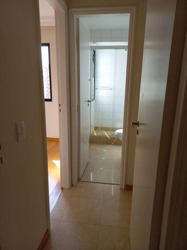 Apartamento à venda com 2 quartos, 70m² - Foto 33