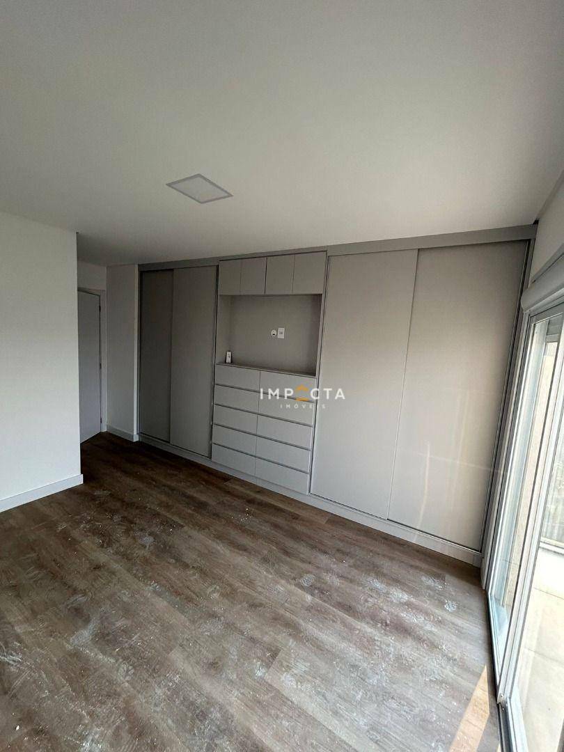 Apartamento à venda com 3 quartos, 125m² - Foto 8