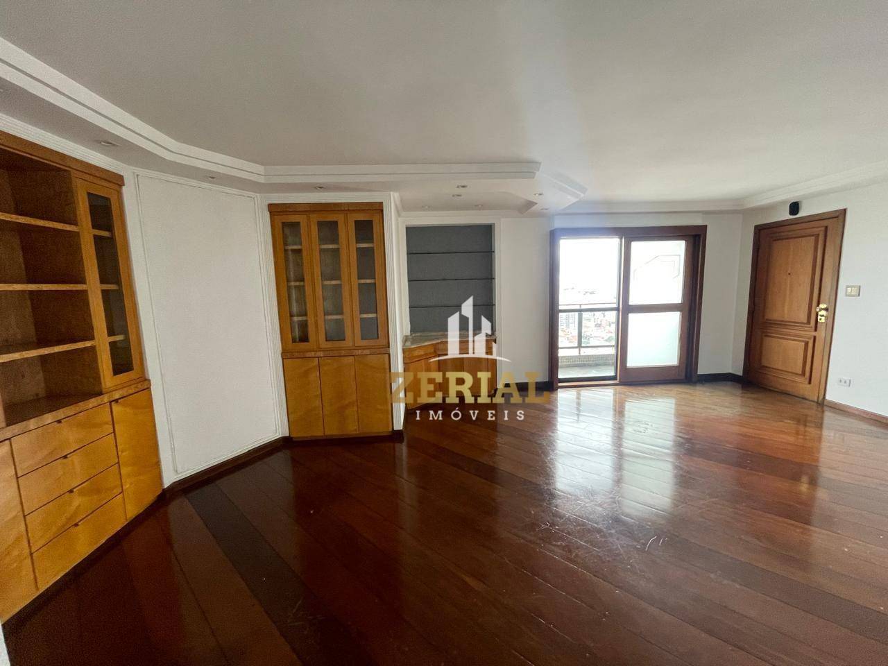 Apartamento à venda com 3 quartos, 157m² - Foto 1