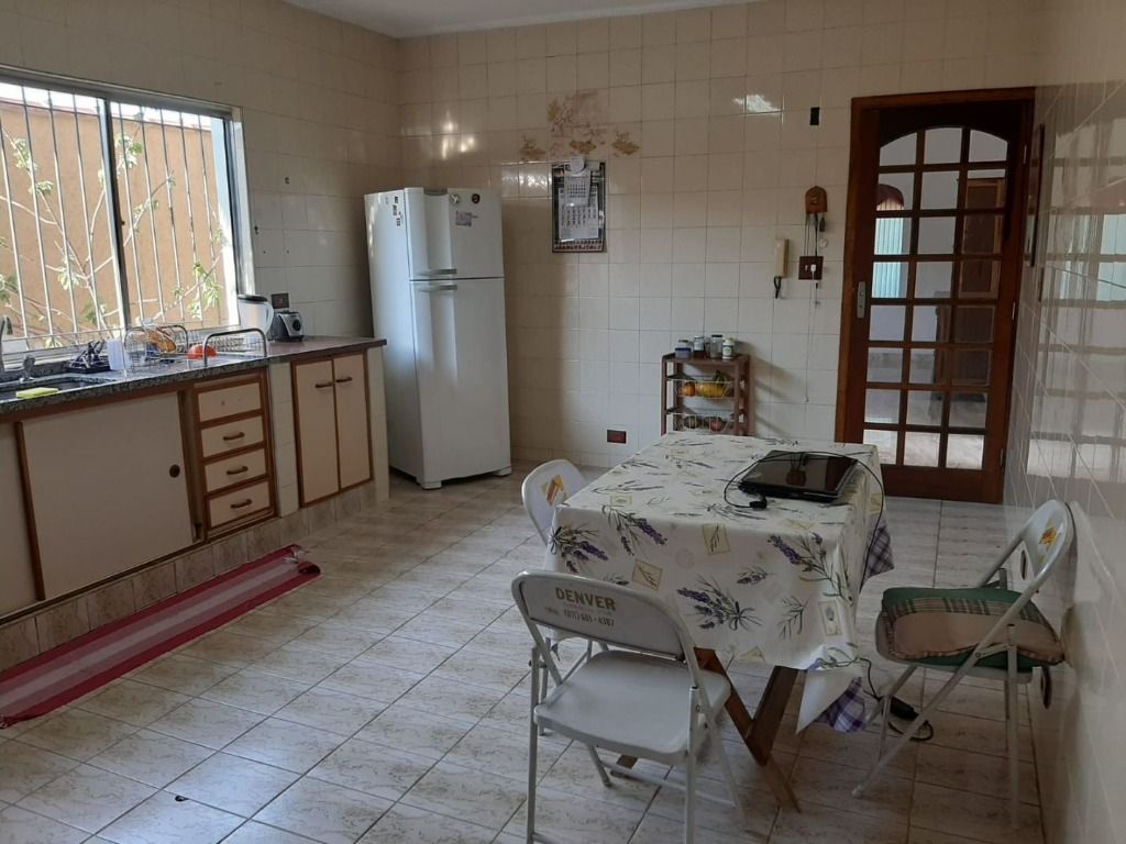 Sobrado à venda com 3 quartos, 220m² - Foto 7