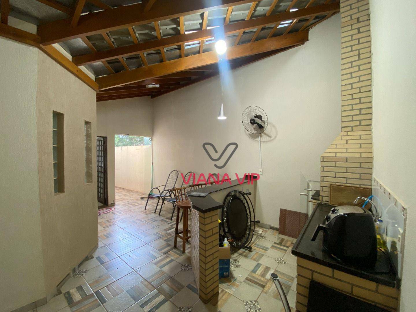 Casa à venda com 3 quartos, 250M2 - Foto 9