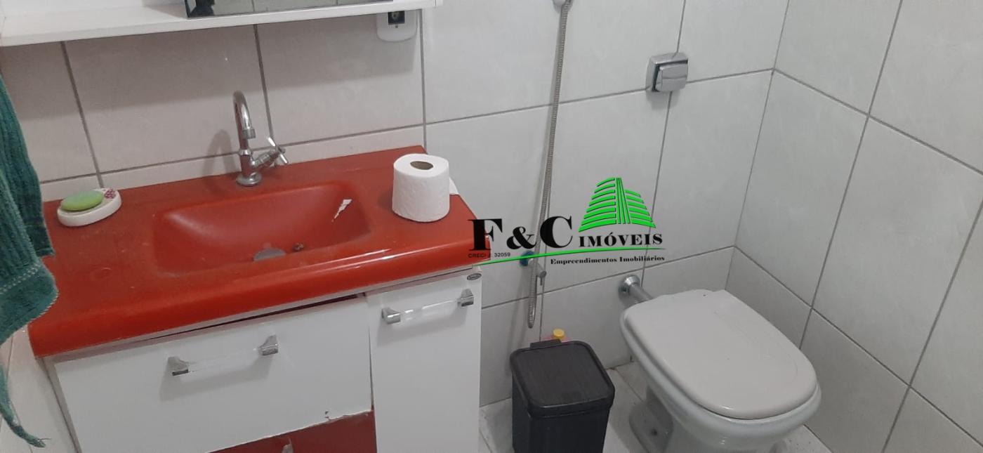 Casa à venda com 3 quartos, 200m² - Foto 15