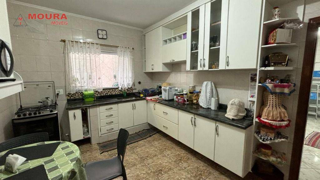 Sobrado à venda com 3 quartos, 145m² - Foto 1