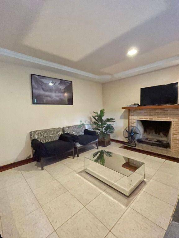 Casa de Condomínio à venda com 4 quartos, 262m² - Foto 17